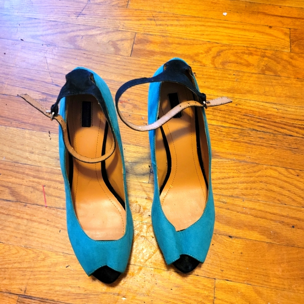 Zara wedge shoe